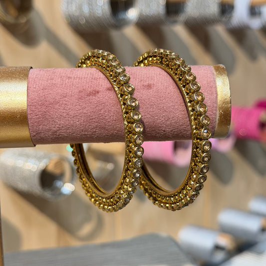 Zara Crystal Bangle Goud – Luxe Indiase Armband met Champagne Kristallen