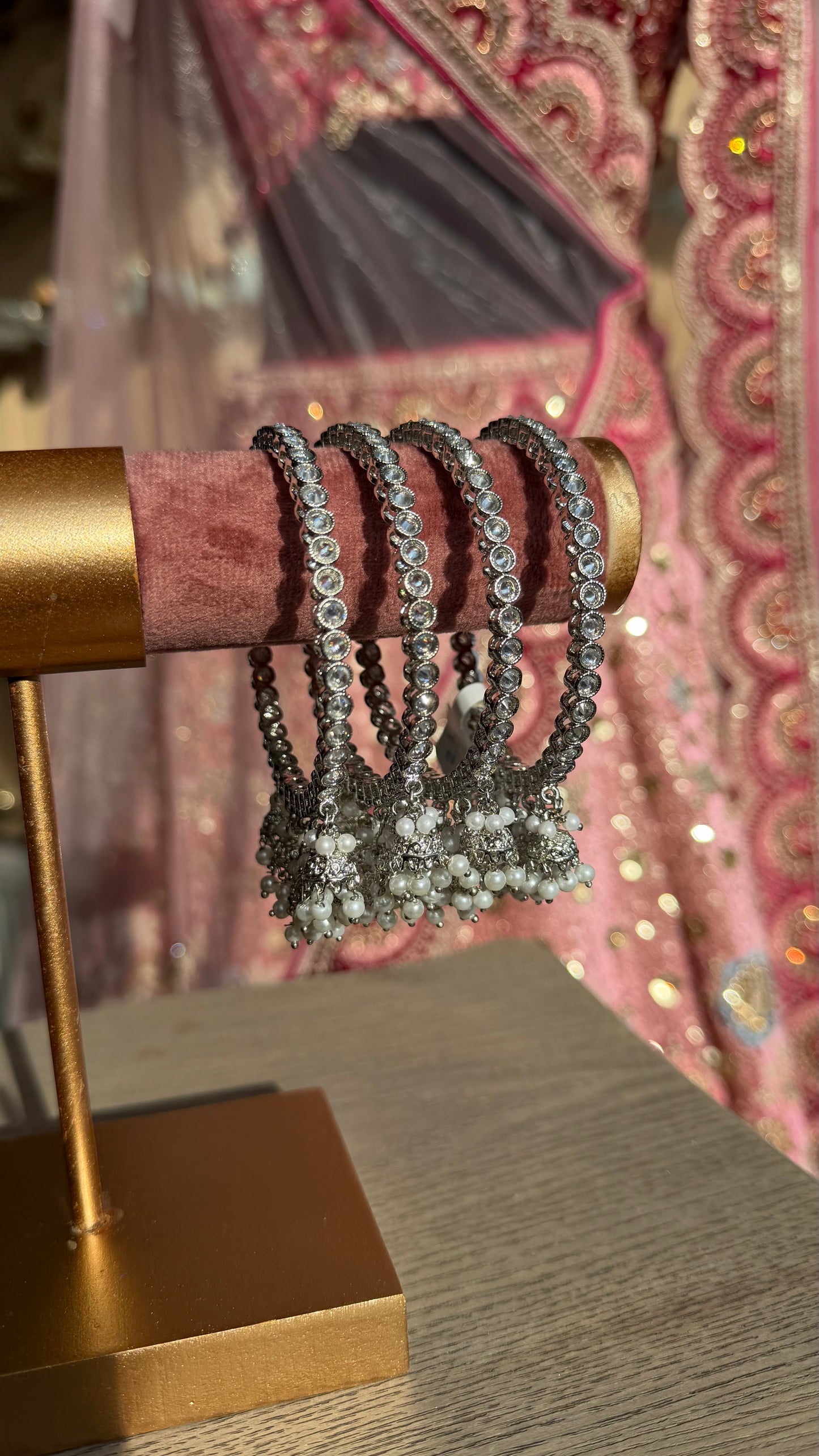 Crystal Jhumki Bangle Set met Hangers – Indiase Armbanden (Set van 4)