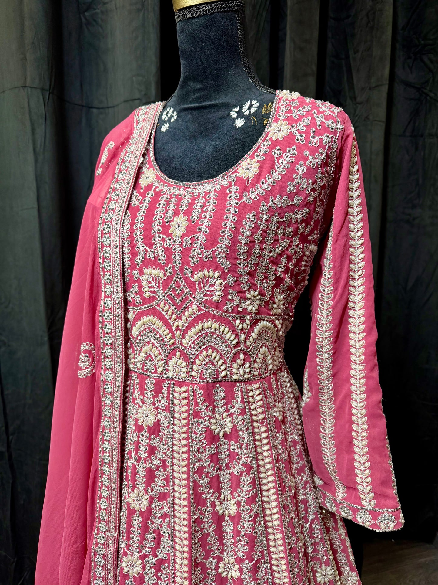 Deep Pink Anarkali – Indiase feestjurk