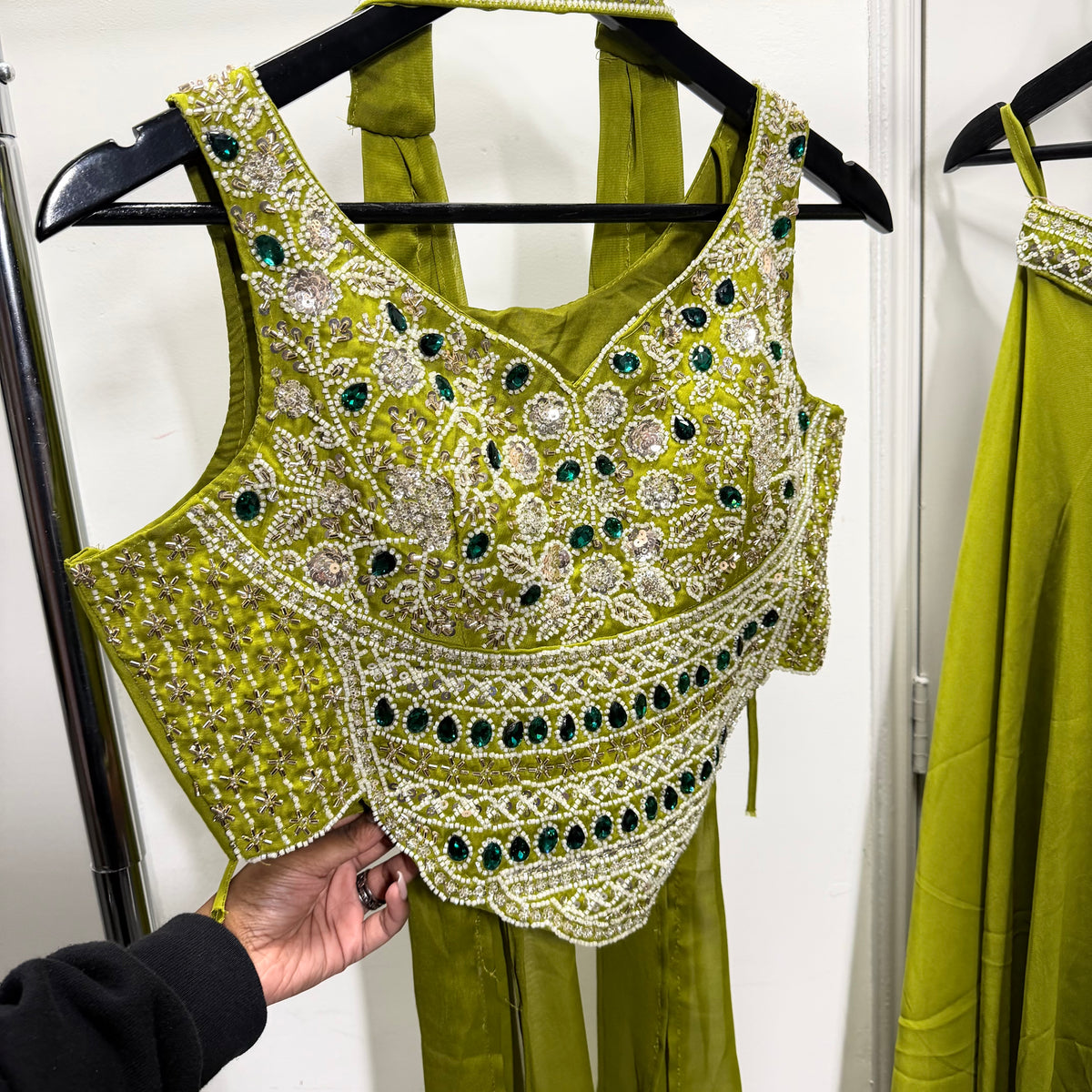 Avni Lime Green Sharara Set met Luxe Embellished Top