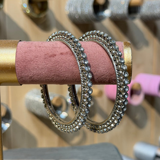 Zara Crystal Bangle zilver – Luxe Armband met Kristalstenen