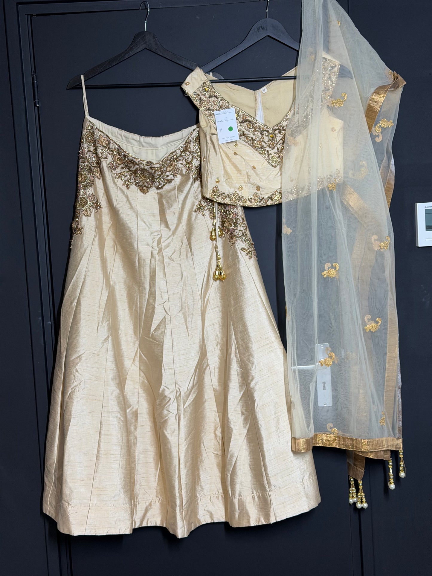 Champagne gouden lehenga set