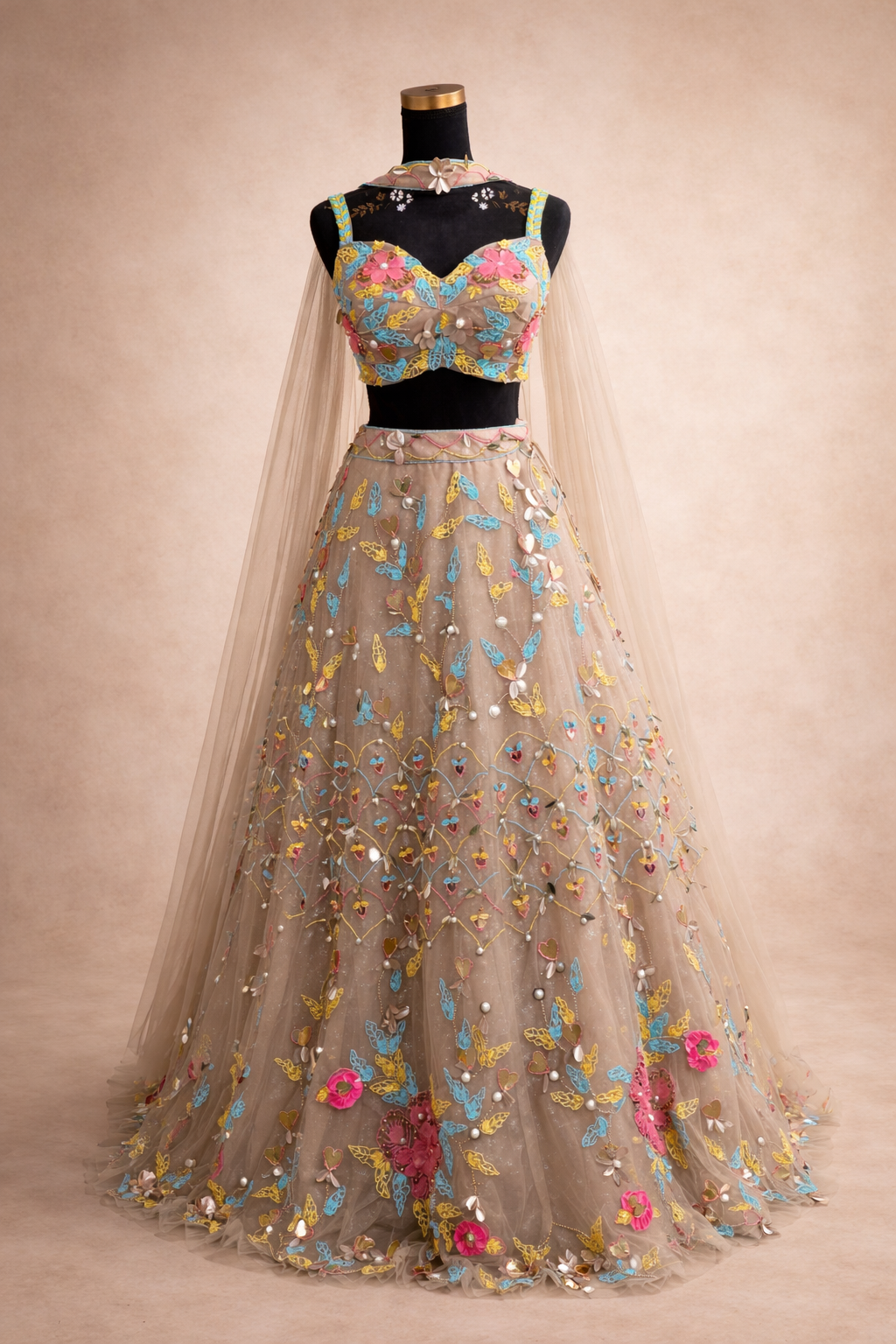 3D Butterfly Lehenga Nude – Luxe Designer Outfit met Dupatta