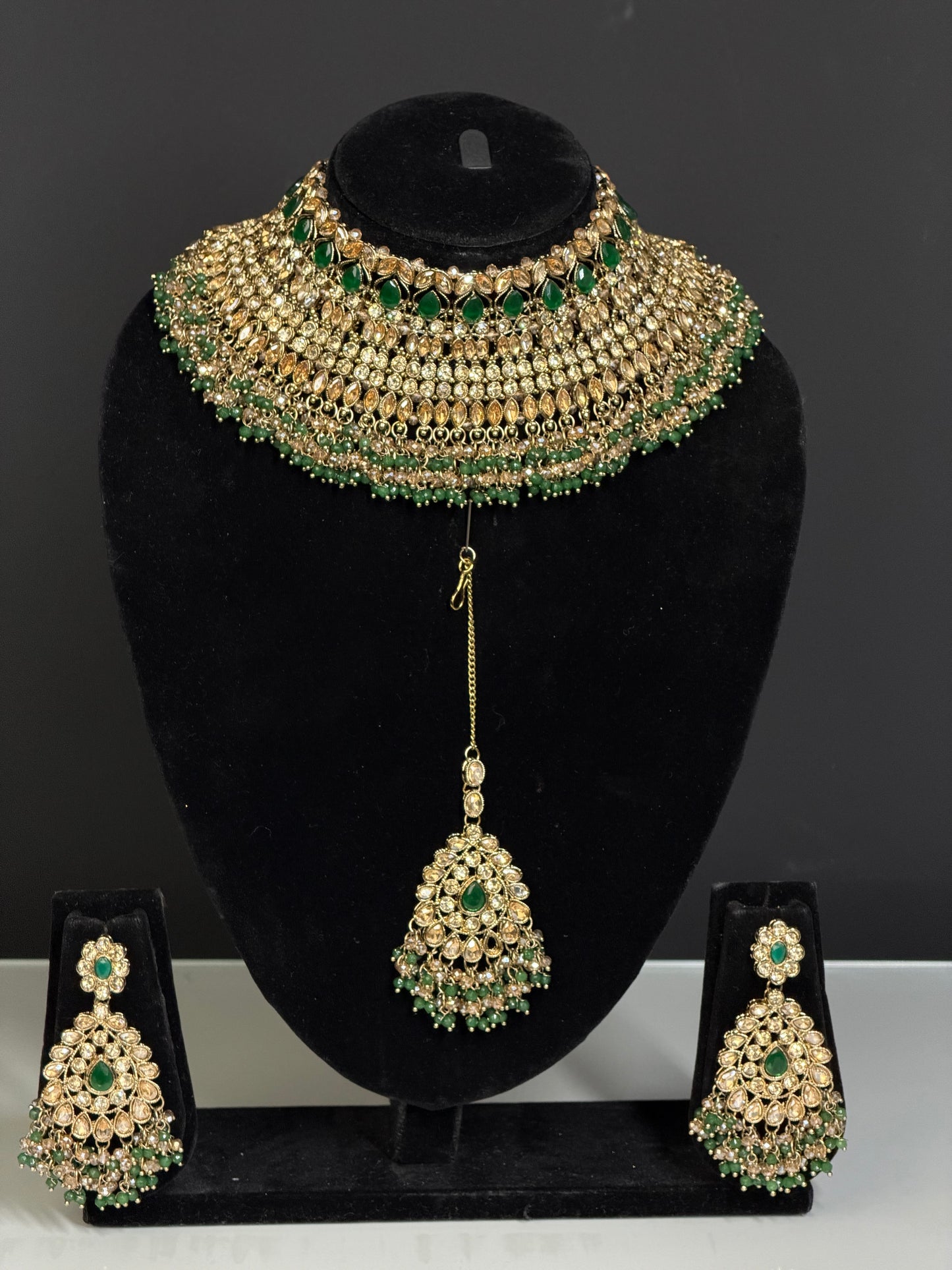 Aashi Kundan Sieradenset