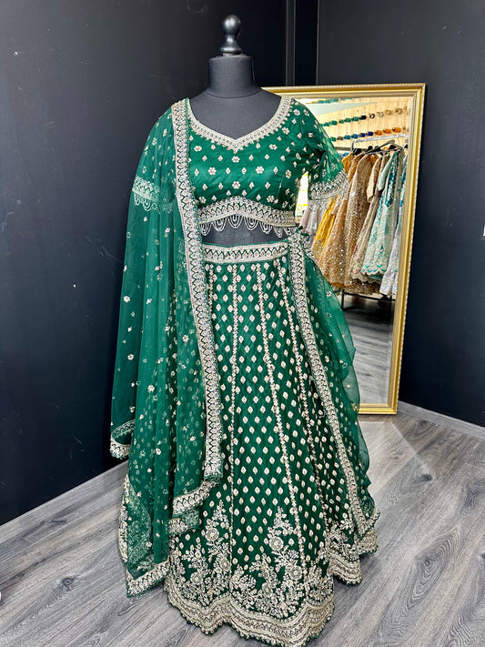 Wanisha lehenga curvy girl