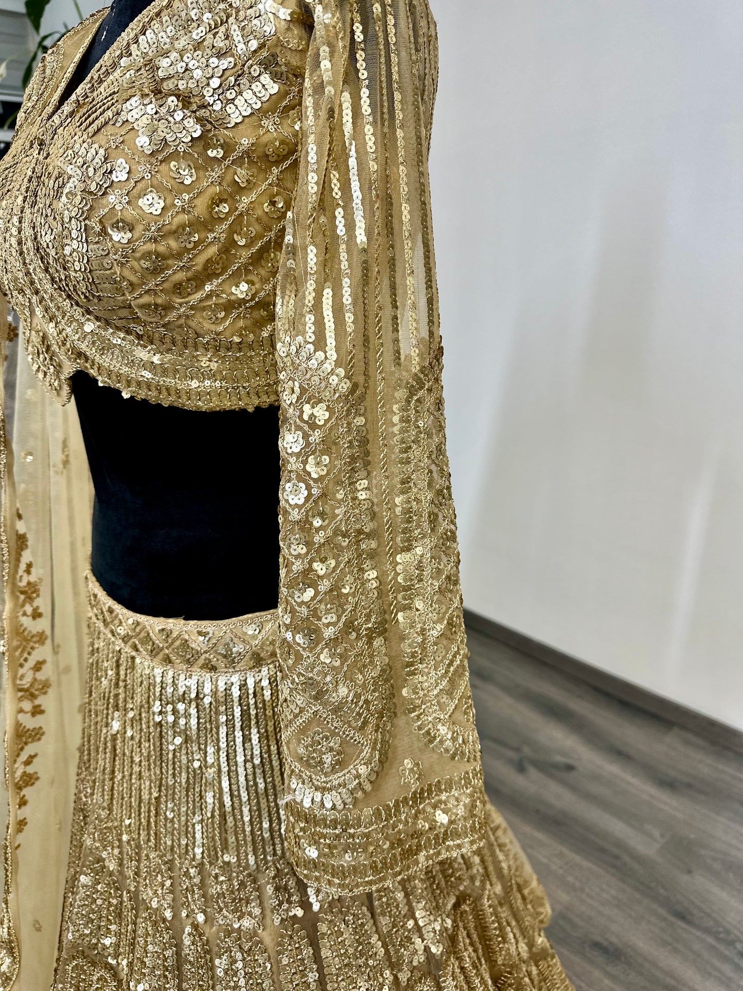 Turquoise blauwe lehenga met pailletten | Luxe Indiase feestjurk