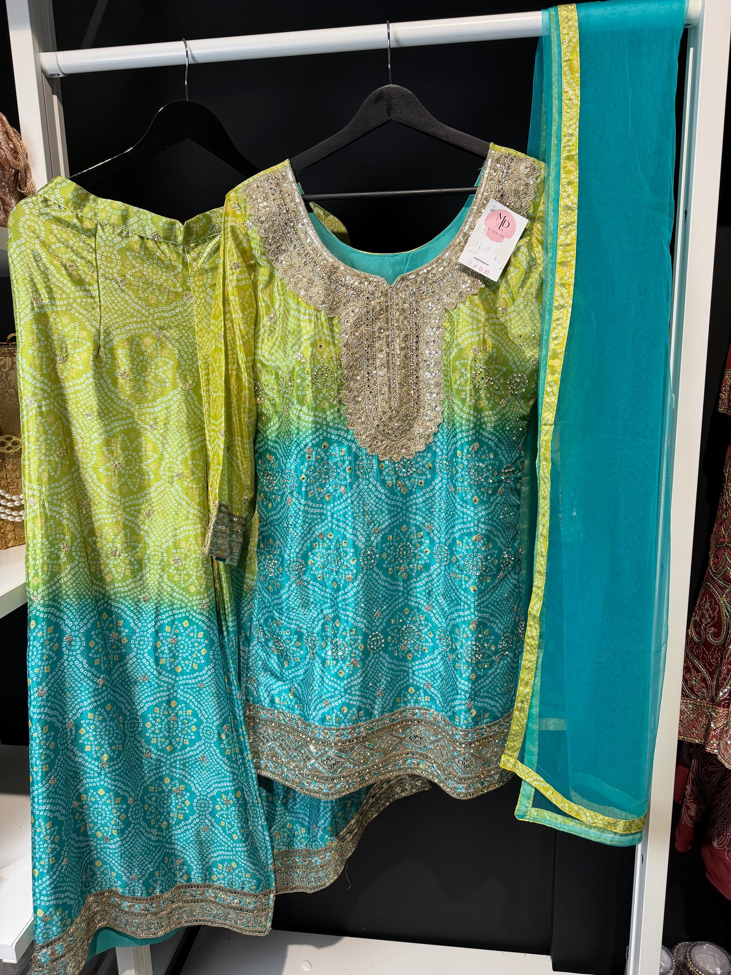 Groen-blauwe Banarasi sharara set – Indiase broekpak