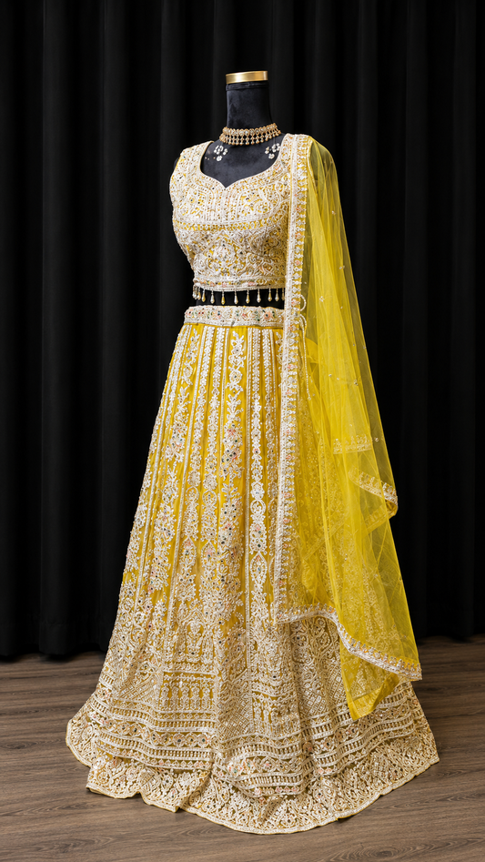 Gele Luxe Party Wear Lehenga met Zardozi Embroidery