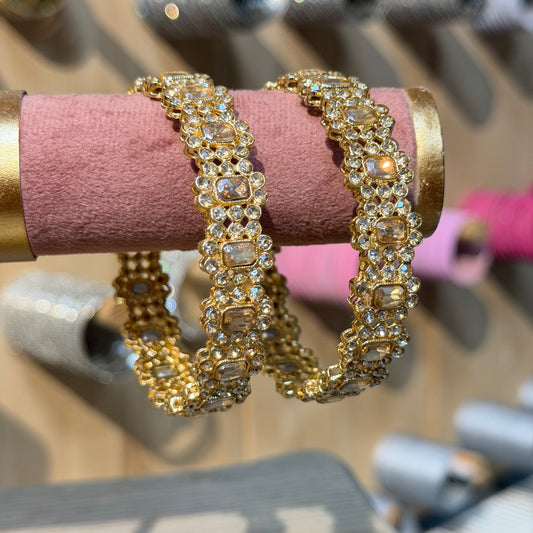 Amira Kundan Bangles Champagne – Luxe Gouden Armbanden met Champagne Kristallen