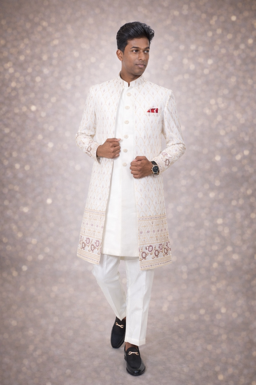 Witte sherwani met goudpatroon - Indiase heren kleding