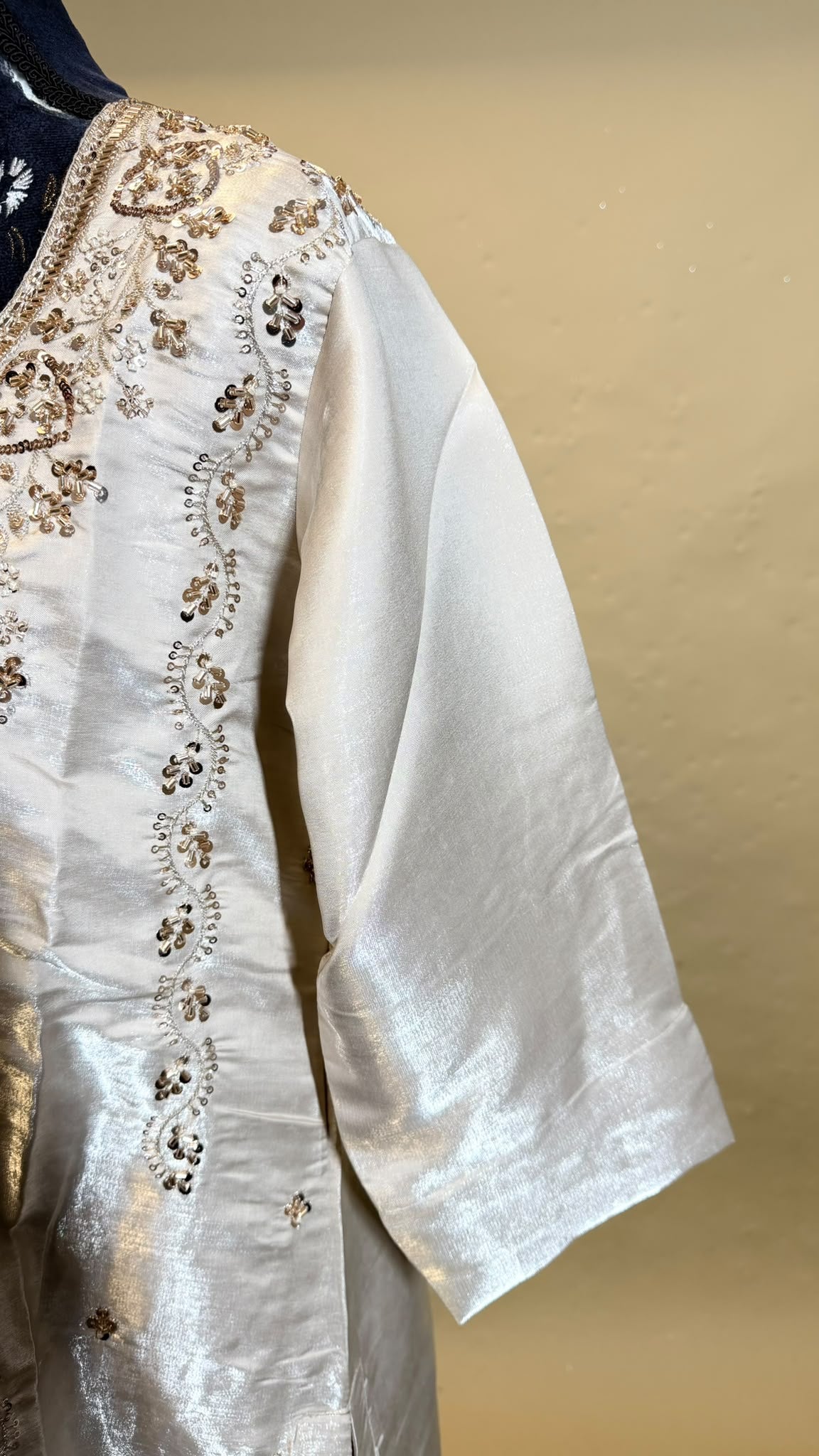 Ivory Blossom Salwar Kameez – Crème met Bloemen Dupatta