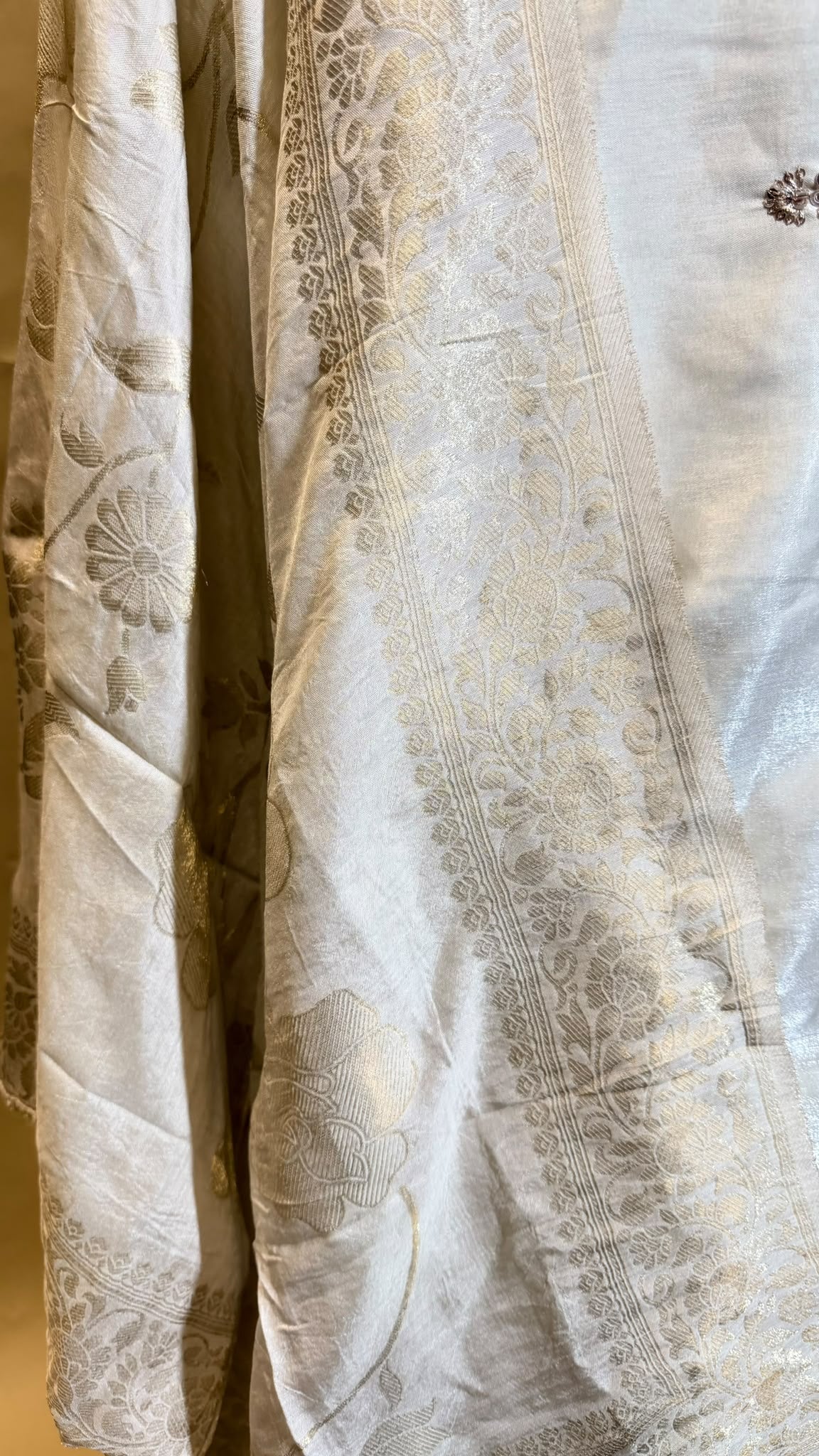 Ivory Gold Salwar Kameez – Ivoorwit met Gouden Details