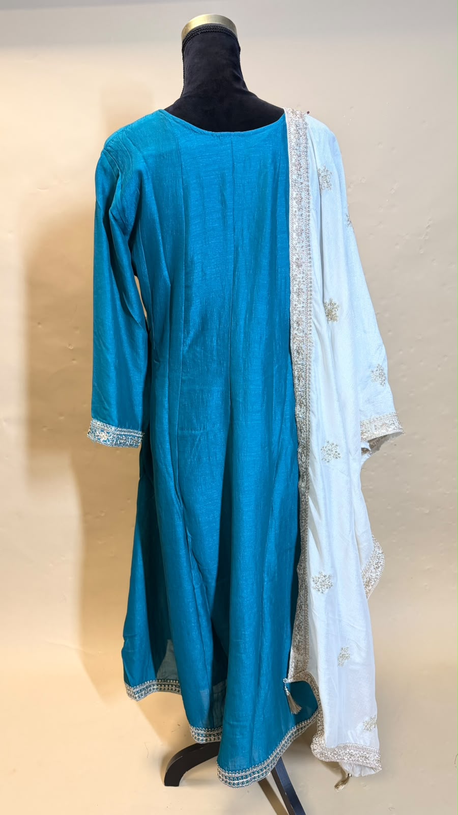 Teal Ivory Salwar Kameez – Petrolblauw met Crème Dupatta